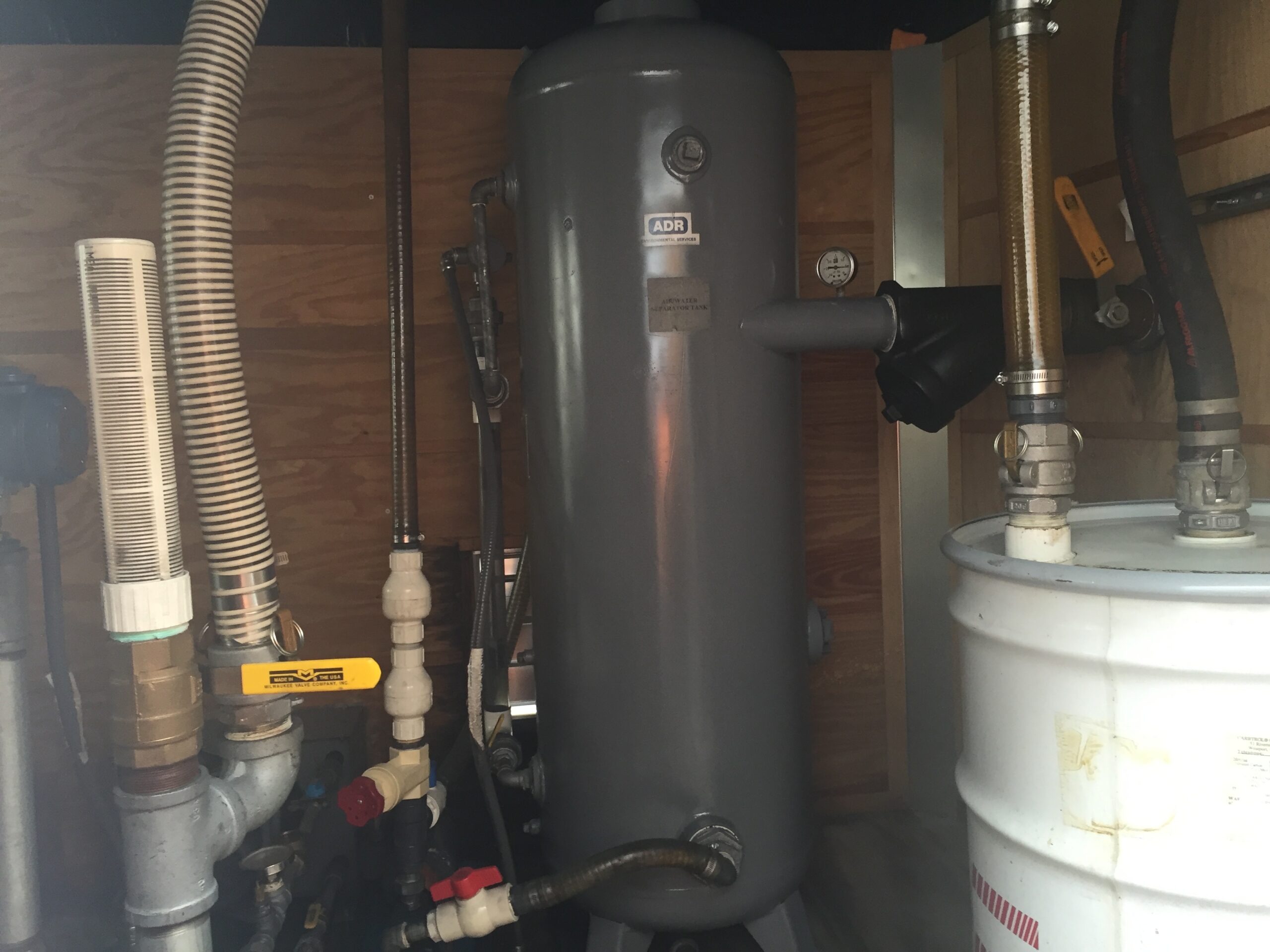 (MMPE–21) TRAILER WITH TREATMENT – OW SEPARATOR – AIR STRIPPER – (AES#29)(100 CFM @ 21″HG). *** $35,000.00 *** - Image 4